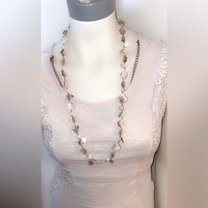 🌺Natural Stones & Discs with Faux Pearls 40” White & Beige Tones Chain Necklace